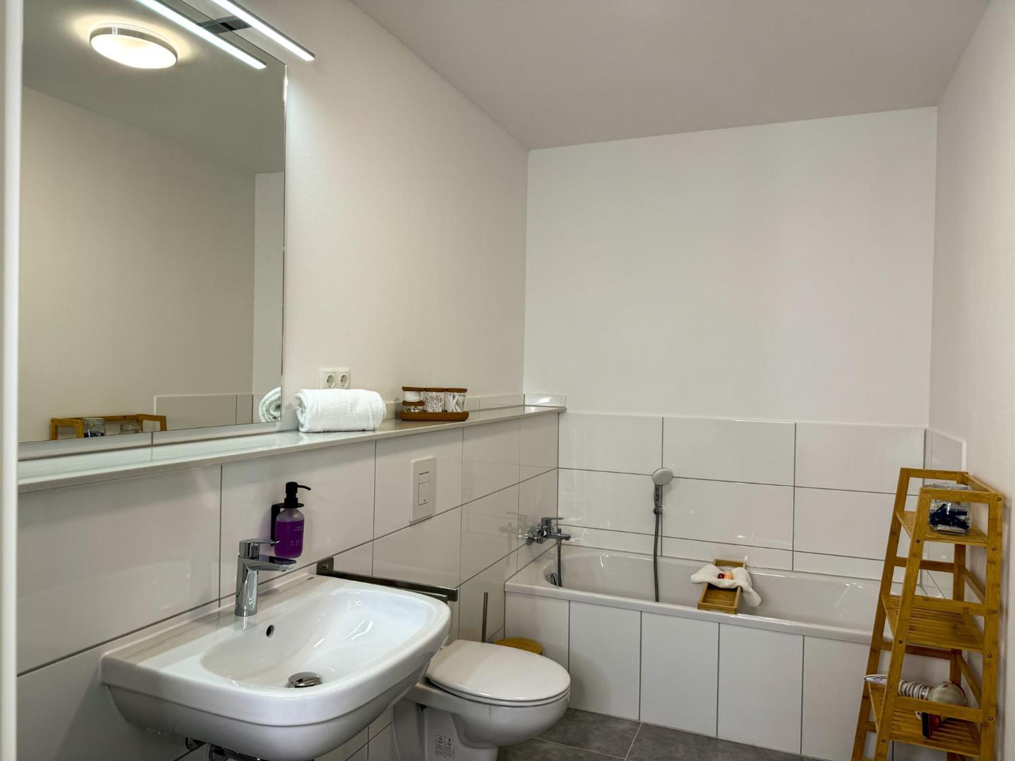 Home Inn Apartments - 203 Minden  Dış mekan fotoğraf